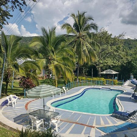 Hotel Campestre El Salitre Villeta Dış mekan fotoğraf