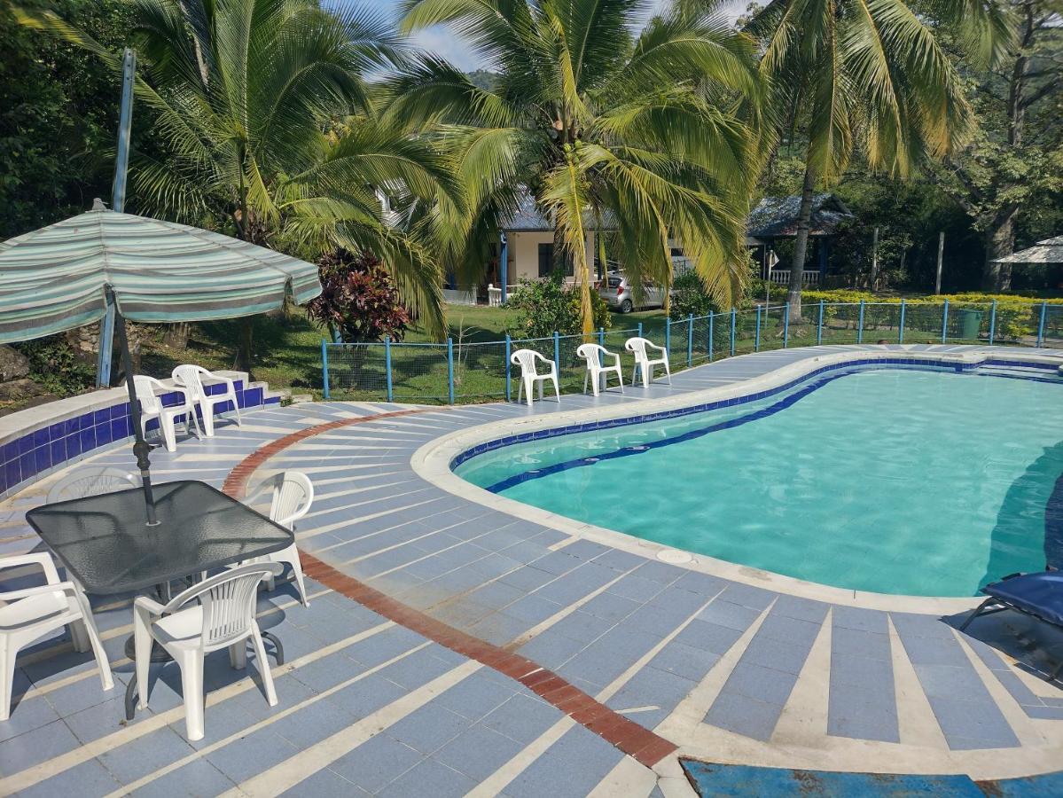 Hotel Campestre El Salitre Villeta Dış mekan fotoğraf