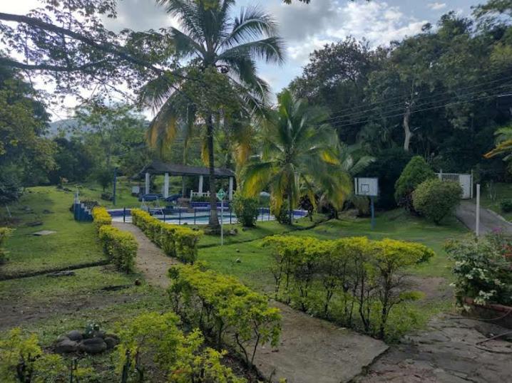 Hotel Campestre El Salitre Villeta Dış mekan fotoğraf